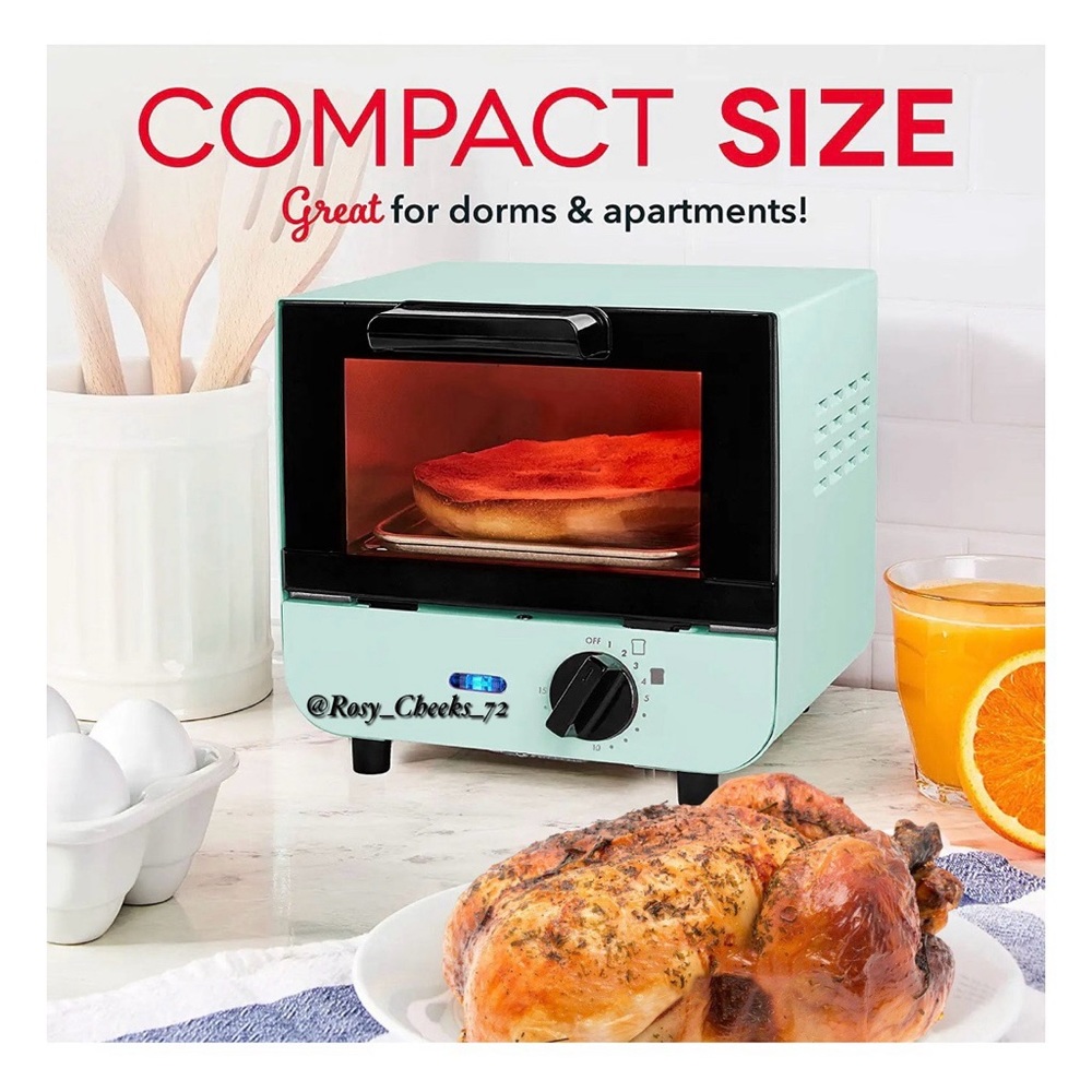 DASH
MINI TOASTER OVEN - Picture 2 of 5